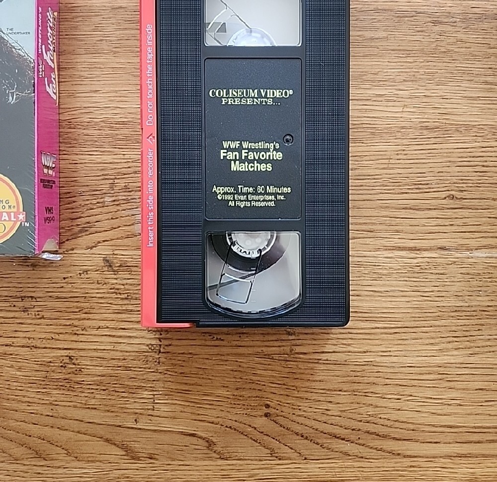 WWE Fan Favorite Matches VHS - Featuring Undertaker Bret Hart LOD - Picture 4 of 5